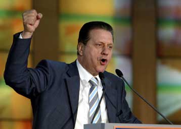 Οι αδικίες εις βάρος των «γαλάζιων παιδιών» συνεχίζονται, σύμφωνα με τον Β.Πολύδωρα