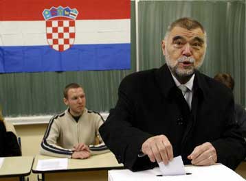 Πρόεδρος της Κροατίας με ποσοστό 66% επανεκλέγεται ο κεντρώος Στίπε Μέσιτς
