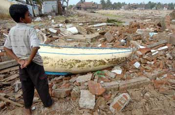 Κοντά στις 175.500 ο αριθμός των θυμάτων της βιβλικής καταστροφής στη ΝΑ Ασία