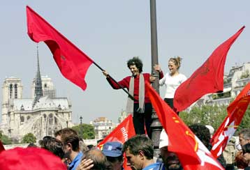 Απεργιακές κινητοποιήσεις στη Γαλλία κατά της οικονομικής πολιτικής της κυβέρνησης