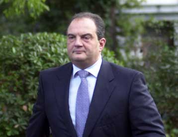 Συνάντηση με τον Τζορτζ Ο.Μπους το Μάιο επιθυμεί ο Κώστας Καραμανλής