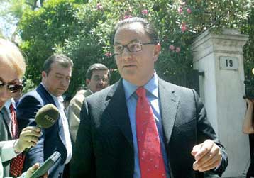 Η ανεργία επί τάπητος στη συνάντηση Καραμανλή – Παναγιωτόπουλου