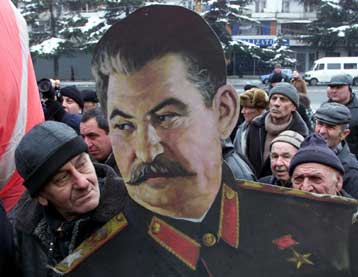 Επαναφορά αδριάντα του Στάλιν στη Μόσχα μελετά η ρωσική κυβέρνηση