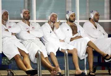 Ήττες για Ολυμπιακό και Πανιώνιο στην Ιταλία για την Ευρολίγκα και το LEN Trophy