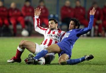 Με δείπνο θα προσπαθήσει να αναθερμάνει τις σχέσεις των «ερυθρολεύκων» ο Μπάγεβιτς