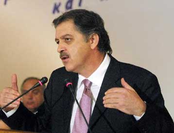 Προσφυγή της ΚΕΔΚΕ στο ΣτΕ για τις θέσεις των συμβασιούχων