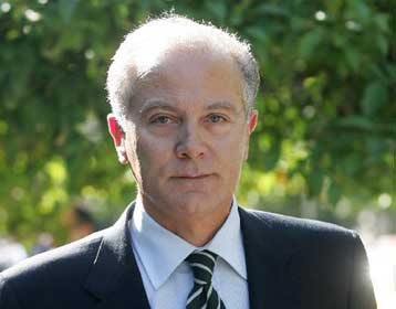 Σχέδιο-βάση για την επίλυση του ασφαλιστικού της Εμπορικής καταθέτει η κυβέρνηση