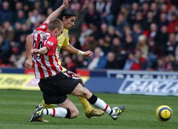 Δεύτερη συνεχόμενη ήττα  για τη Λίβερπουλ, «αυτοκτονία» της Μίντλεσμπρο