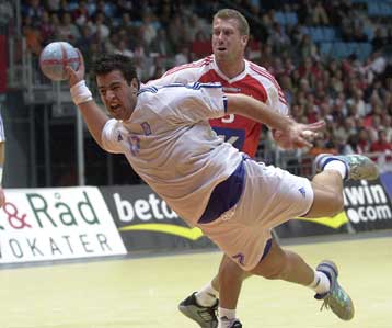 Έχασε την ευκαιρία για μια ιστορική νίκη η εθνική χάντμπολ, έχασε 27-23 από την Δανία