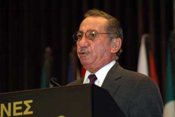 Πέντε θέματα στο επίκεντρο των συζητήσεων Καραμανλή – Παπαδόπουλου την Τρίτη