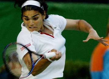 Στα προημιτελικά του διπλού του Οπεν της Αυστραλίας η Δανιηλίδου