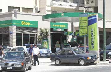 Παγώνει η έκδοση νέων αδειών για πρατήρια καυσίμων το επόμενο εξάμηνο