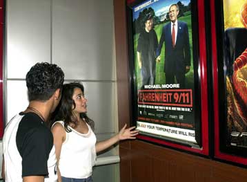 Υποψήφιος για το Βατόμουρο χειρότερου ηθοποιού ο Τζορτζ Μπους