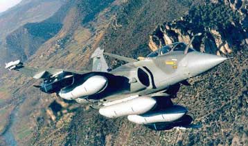 Επαναλήφθηκαν την Τρίτη οι τουρκικές παραβιάσεις πάνω από το Αιγαίο