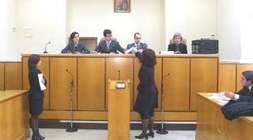 Διάλογος με δικηγόρους και μηχανικούς για τα «κλειστά επαγγέλματα»