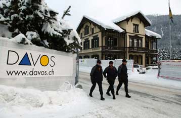 Οι ισχυροί του πλανήτη σπεύδουν στο Νταβός για το Παγκόσμιο Οικονομικό Φόρουμ