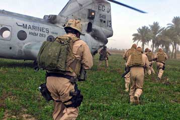 Πτώση ελικοπτέρου στο δυτικό Ιράκ – Νεκροί 31 Αμερικανοί πεζοναύτες