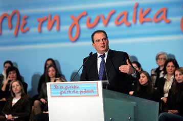 Να μην κλείσουν τους δρόμους προτρέπει ο πρωθυπουργός τους αγρότες