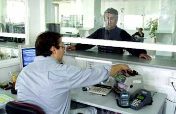 Μόνο ένας στους τρεις ελεύθερους επαγγελματίες κλείνει τις εκκρεμείς υποθέσεις