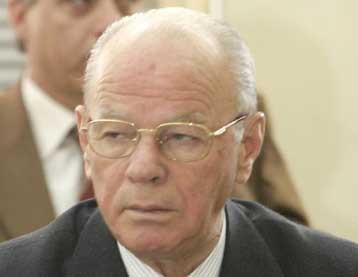 Ομαδική παραίτηση της διοίκησης του Οργανισμού Λιμένος Πειραιώς