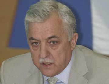 Κόντρα κυβέρνησης – ΠΑΣΟΚ για τις προσλήψεις στο Δημόσιο