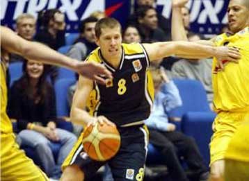 Αγγιξε αλλά δεν αγκάλιασε την έκπληξη η ΑΕΚ, 93-92 από την Μακάμπι