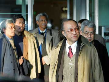 Συνάντηση ανταρτών και κυβέρνησης για ειρήνευση στην Ινδονησία