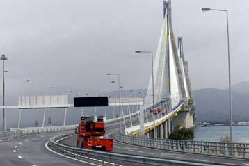 Ερωτήματα προκαλεί η βλάβη στη γέφυρα Ρίου – Αντιρρίου