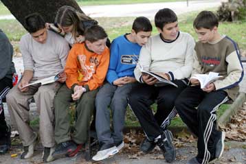 Ένας στους τρεις Έλληνες δεν έχει τελειώσει την υποχρεωτική εκπαίδευση
