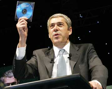 Ευρεία νίκη των Σοσιαλιστών δείχνουν οι πρώτες δημοσκοπήσεις στην Πορτογαλία