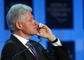 Υπέρ της διπλωματικής λύσης στο ζήτημα του Ιράν τάχθηκε και ο Μπιλ Κλίντον