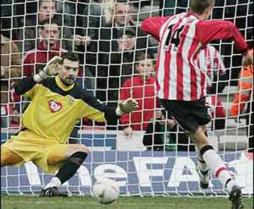 Ντεμπούτο με ήττα για τον Χαλκιά στην Πόρτσμουθ