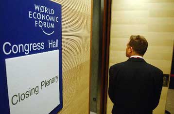 Με το βλέμμα στους φτωχούς του κόσμου, ολοκληρώθηκαν οι εργασίες του Φόρουμ στο Νταβός