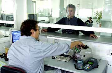 Αύξηση φόρου έρχεται για 800.000 ελεύθερους επαγγελματίες