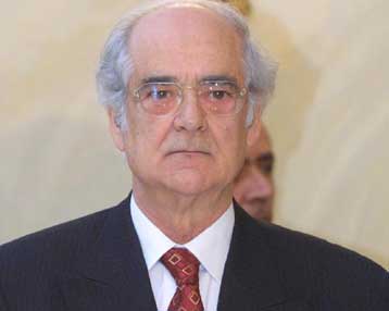 Επίθεση στην κυβέρνηση από τον Απ.Κακλαμάνη – Κατά στελεχών του ΠΑΣΟΚ ο Χ.Καστανίδης