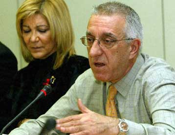 Ερώτηση 28 βουλευτών του ΠΑΣΟΚ για το νέο σύστημα εφημεριών στα νοσοκομεία