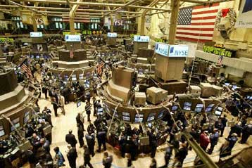 Με κέρδη έκλεισαν τη Δευτέρα η Γουόλ Στριτ και τα μεγάλα ευρωπαϊκά χρηματιστήρια