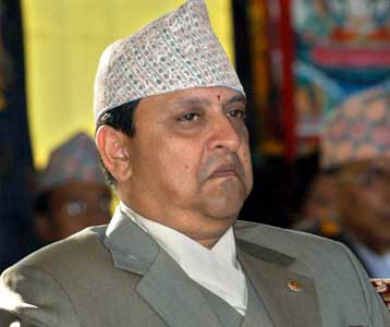 Καθήκοντα (και) πρωθυπουργού θα ασκεί από την Τρίτη ο βασιλιάς του Νεπάλ