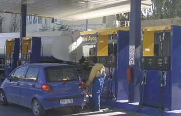 Νέες αυξήσεις σε βενζίνη και πετρέλαιο θέρμανσης