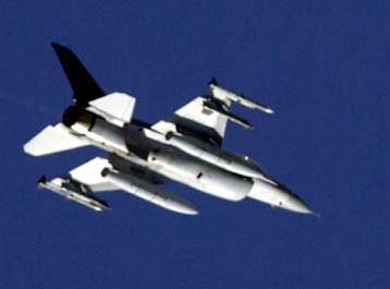 Σε καθημερινή βάση συνεχίζονται οι παράνομες τουρκικές πτήσεις στο Αιγαίο