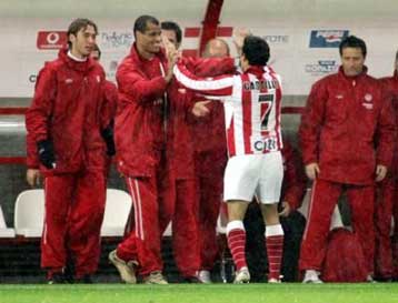 Στους «8» του Κυπέλλου Ολυμπιακός, Καλαμαριά και Λάρισα-Την Πέμπτη, ΑΕΚ-Παναθηναϊκός