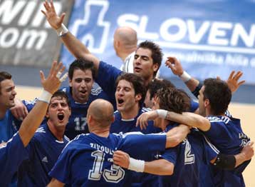 Διαβατήριο για την τετράδα βγάζει η εθνική χάντμπολ κόντρα στην Τσεχία