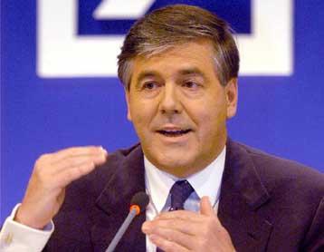 Σε περικοπές 5.200 θέσεων εργασίας προχωρά η Deutsche Bank