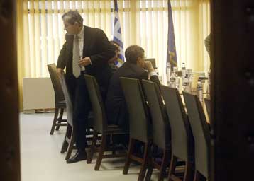 Μερική αναστολή των απεργιών της ΟΤΟΕ για το ασφαλιστικό των τραπεζών