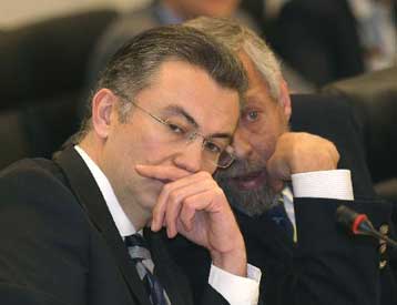 Εξηγήσεις από Ρουσόπουλο για τη λίστα δημοσιογράφων ζητά η Αρχή Προσωπικών Δεδομένων