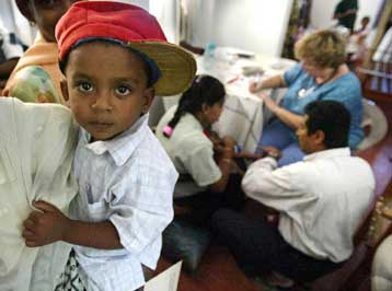 Καταγγελίες για κακοδιαχείριση της ανθρωπιστικής βοήθειας στη Σρι Λάνκα