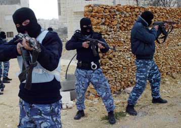 Πρώτες συλλήψεις εξτρεμιστών μετά την εκλογή Αμπάς