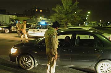 Πέντε ακόμη συλλήψεις υπόπτων για τρομοκρατία στο Κουβέιτ