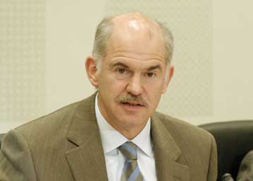 Η ΝΔ καλλιεργεί κλίμα μπερλουσκονισμού, τονίζει ο Γιώργος Παπανδρέου