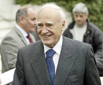 Την Τρίτη και χωρίς εκπλήξεις η εκλογή του Κ.Παπούλια στην Προεδρία της Δημοκρατίας